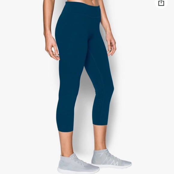 Under Armour Pants - Under Armour Mirror Free Cut Cropped Leggings
